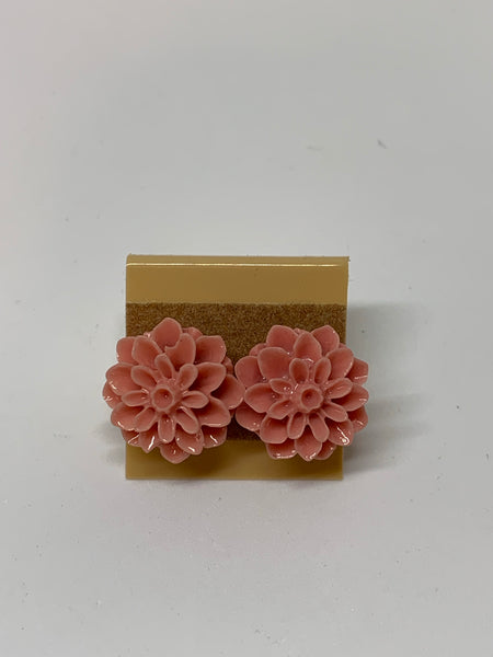 Flower Stud Earrings - Light Pink