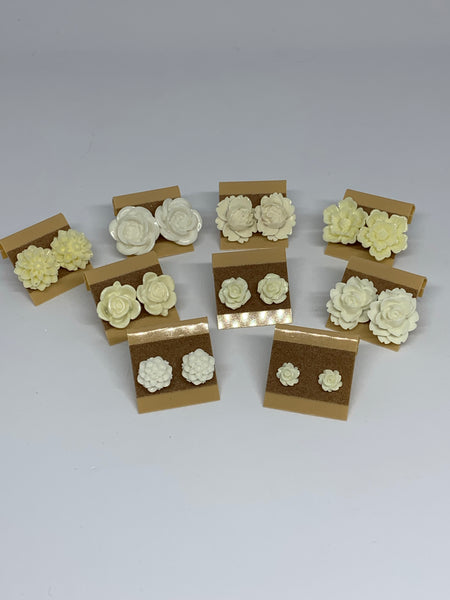 Flower Stud Earrings - White/Cream