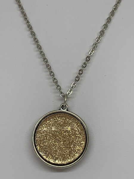 Glitter Pendant Necklace